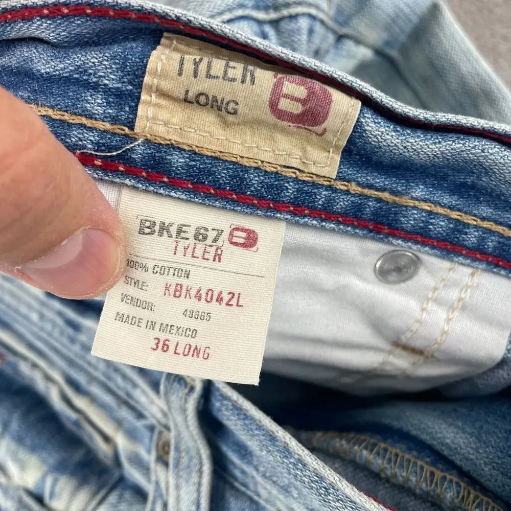 VTG BKE 67Jeans Buckle 36x33 Light Blue Wash Denim‎ Distressed Wide Leg Tyler